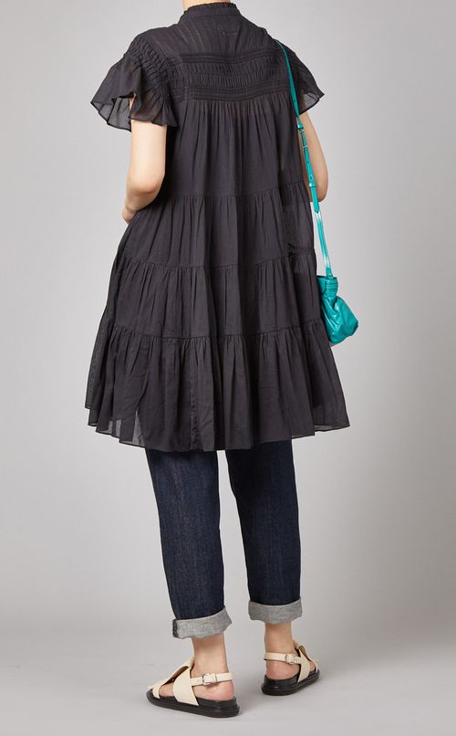 ピンタックコットンティアードブラウス