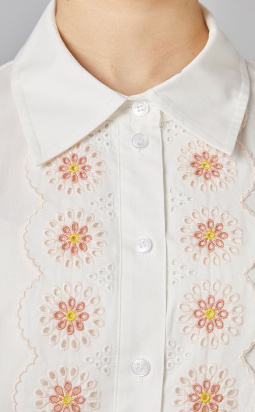 パフスリーブエンブロイダリーシャツ