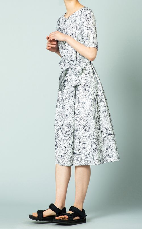 フラワープリントワンピース