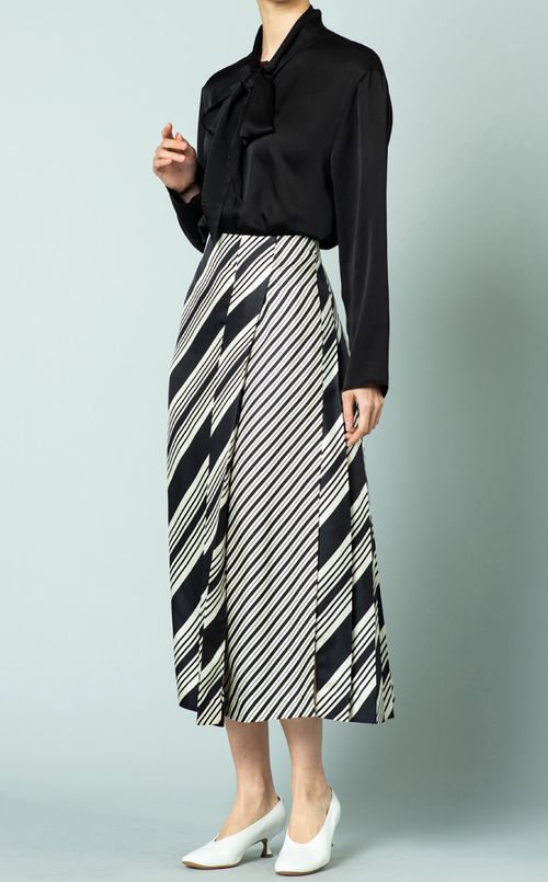 シルクストライプミディスカート