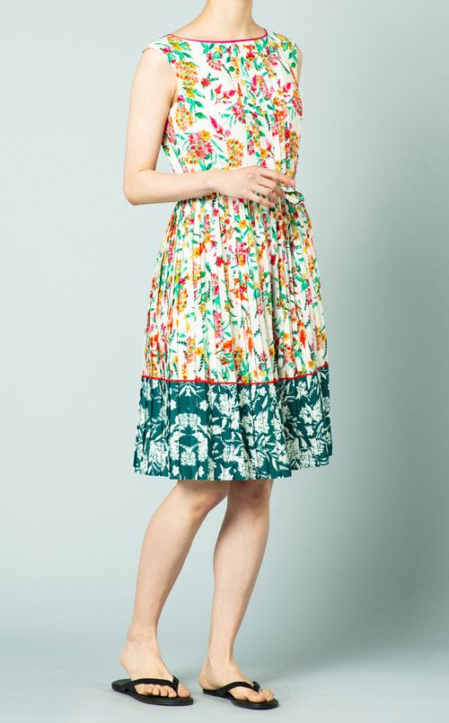 フラワープリントワンピース