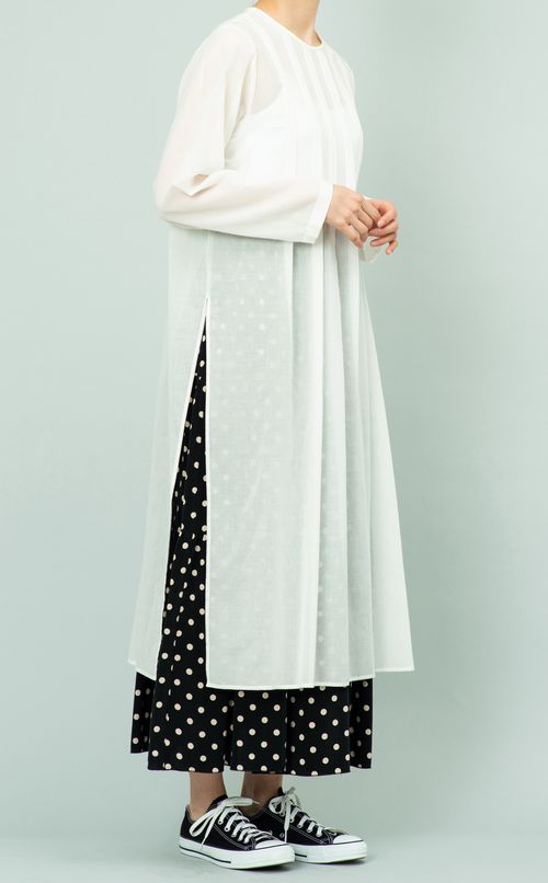 ロングスリットタックブラウス