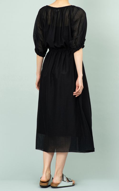 パフスリーブロングワンピース