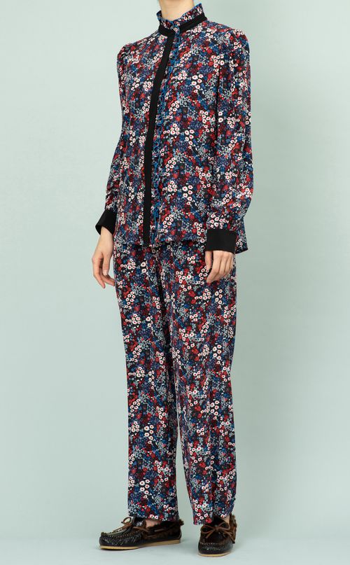 フラワープリントハイネックブラウス