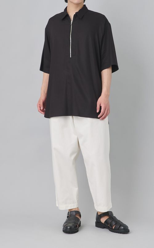 ハーフジップショートスリーブシャツ