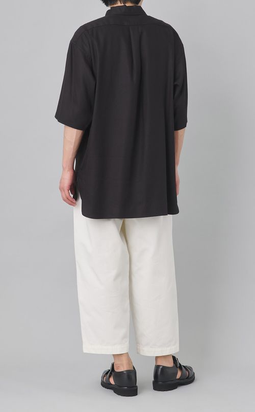 ハーフジップショートスリーブシャツ