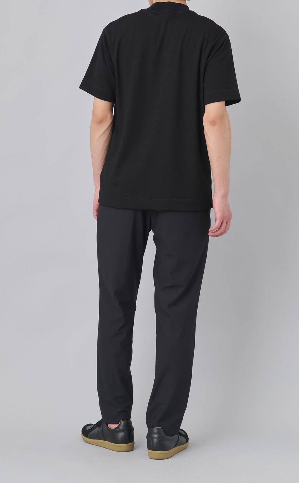 PROUVEモックネックTシャツ