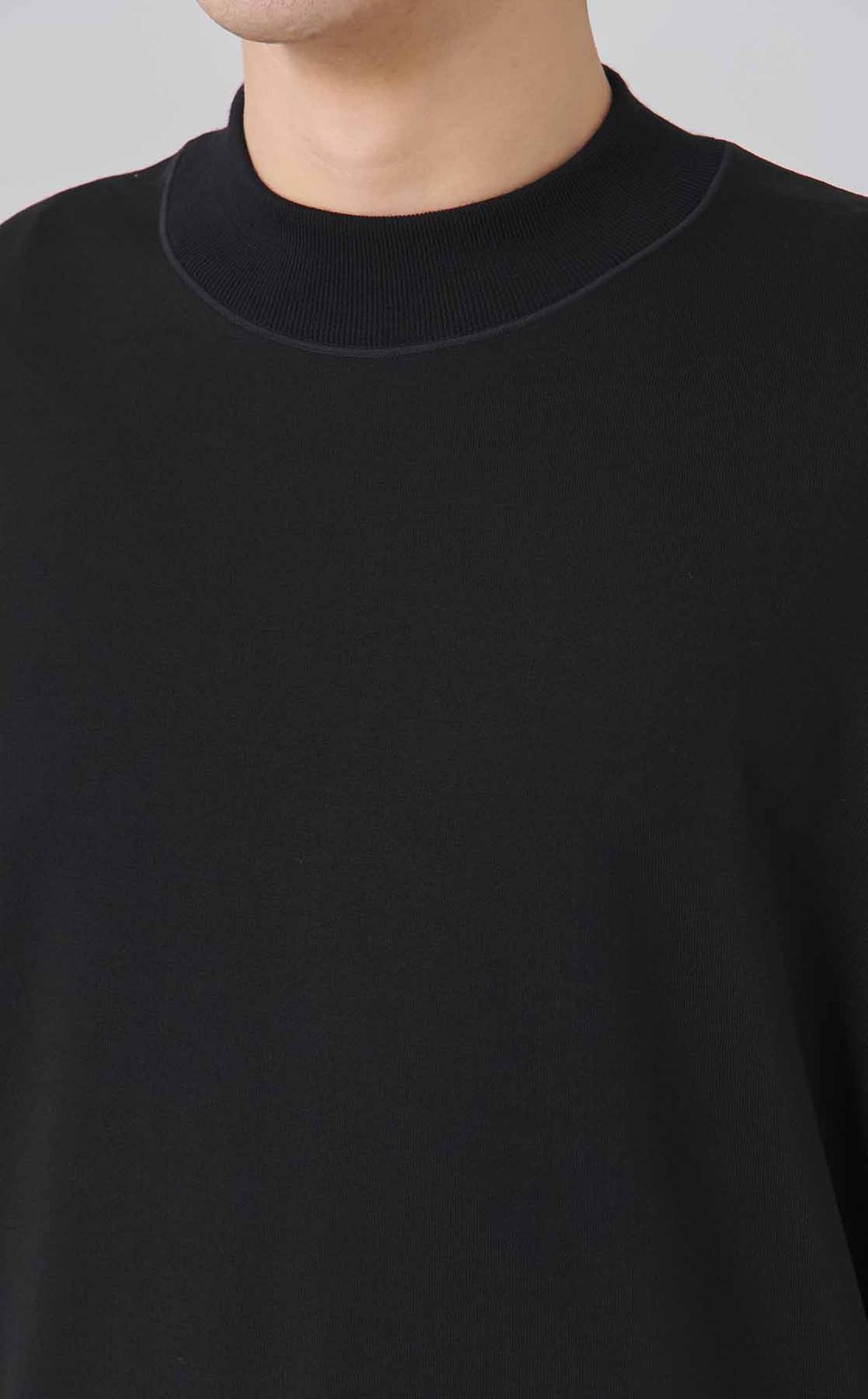 PROUVEモックネックTシャツ