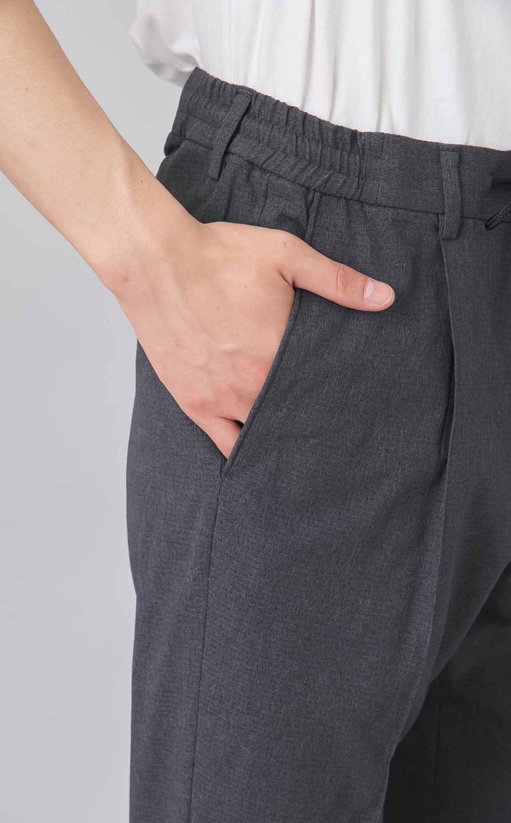 ドットエアーパンツ