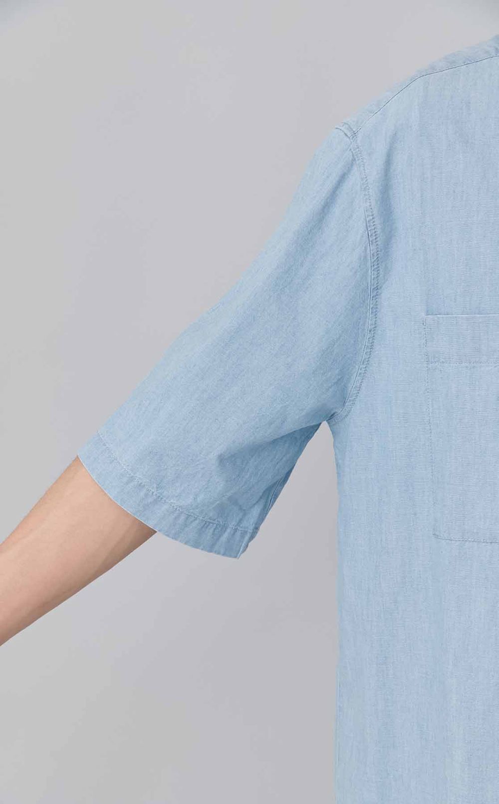 レギュラーカラーショートスリーブシャツ