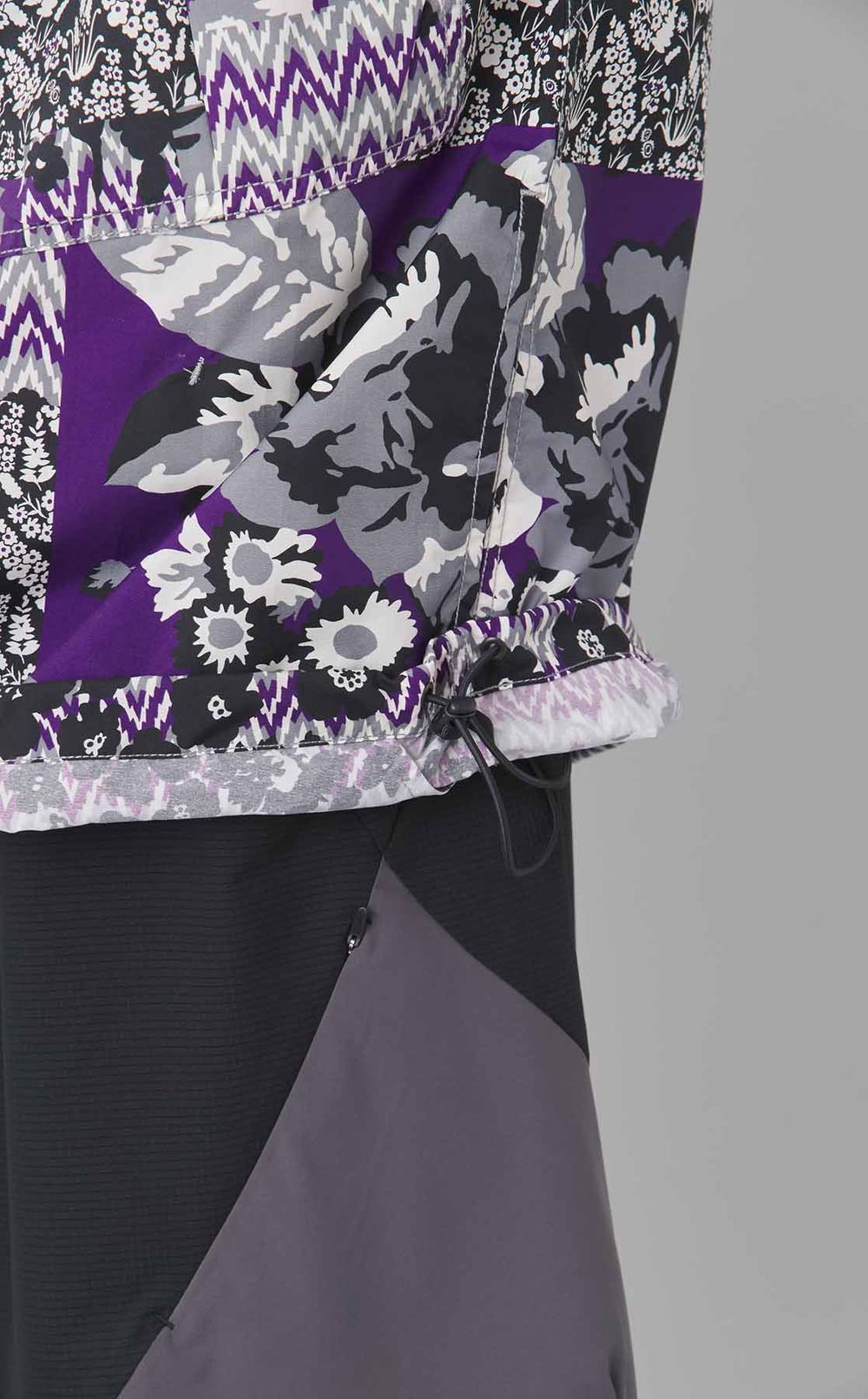 フラワープリントプルオーバー