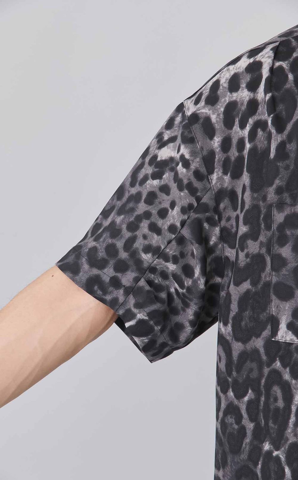 レオパードショートスリーブシャツ