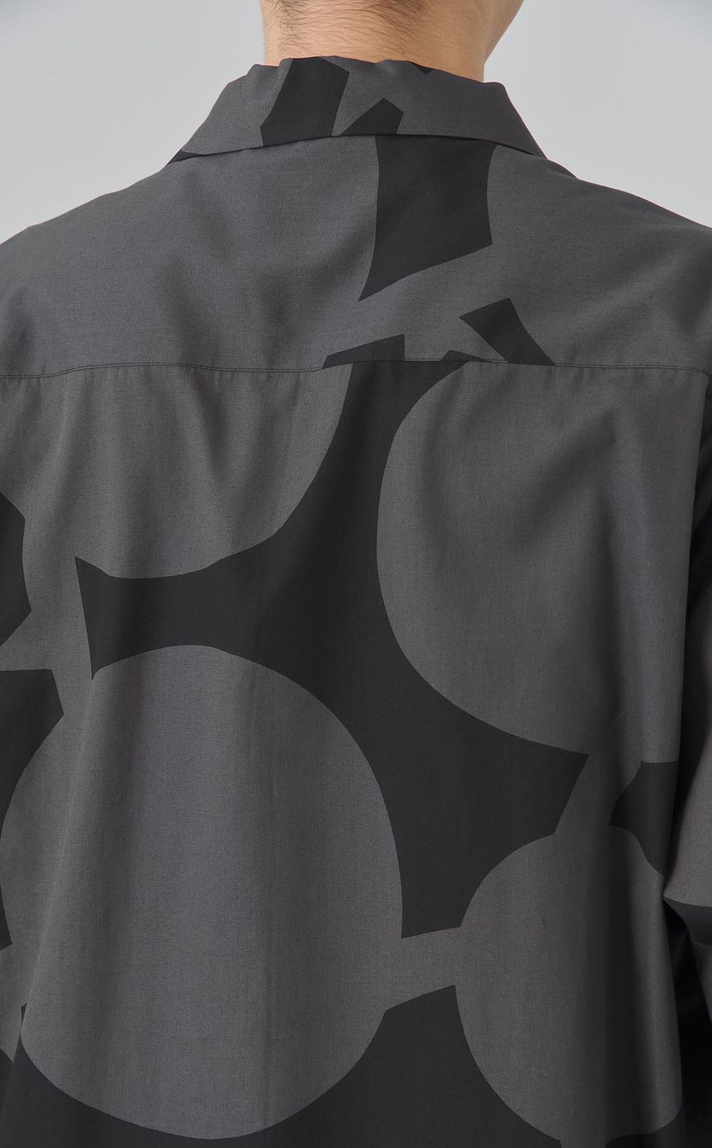 トゲ水玉オープンカラー半袖シャツ