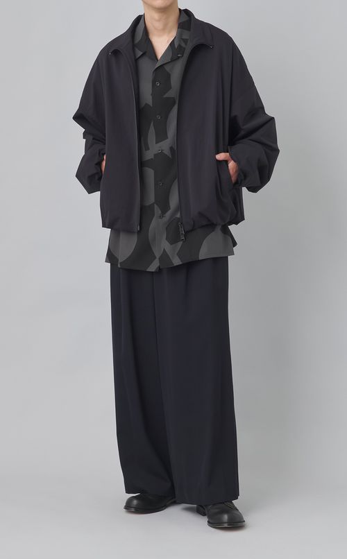 ナイロンギャバスタンドブルゾン