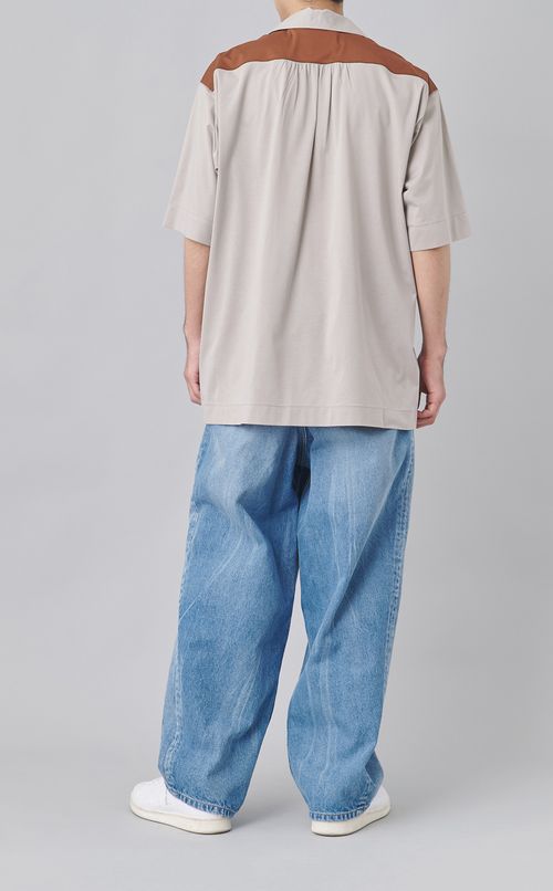 レギュラーカラーショートスリーブシャツ