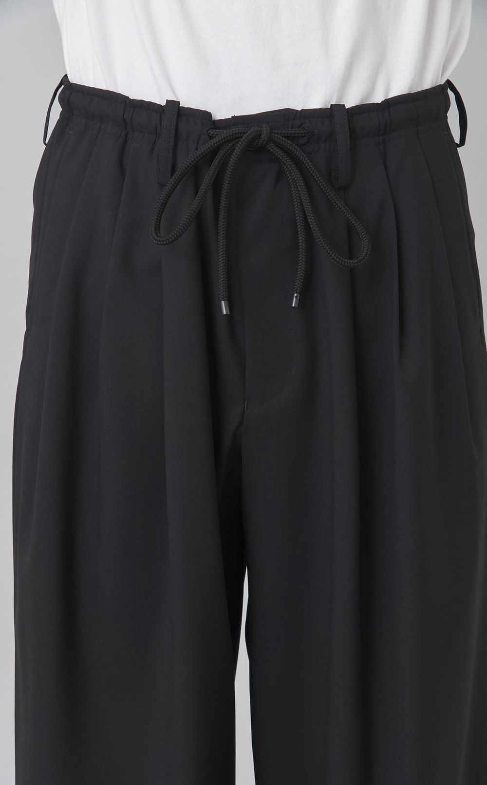 トリプルプリーテッドイージーパンツ