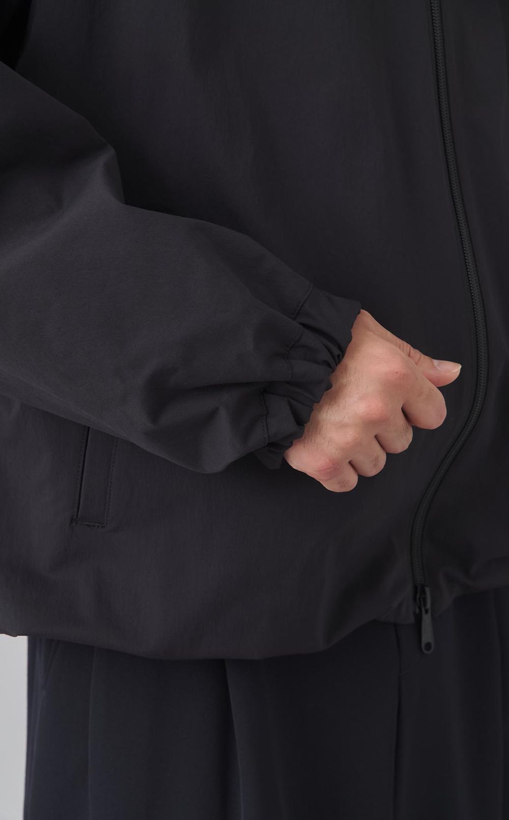 ナイロンギャバスタンドブルゾン