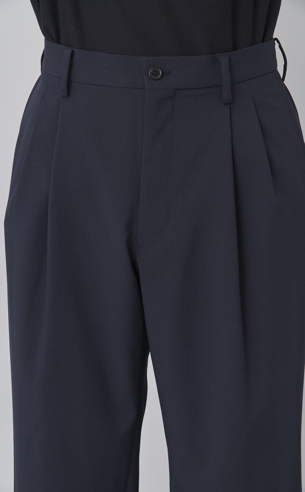 ファイントロピカルタックパンツ