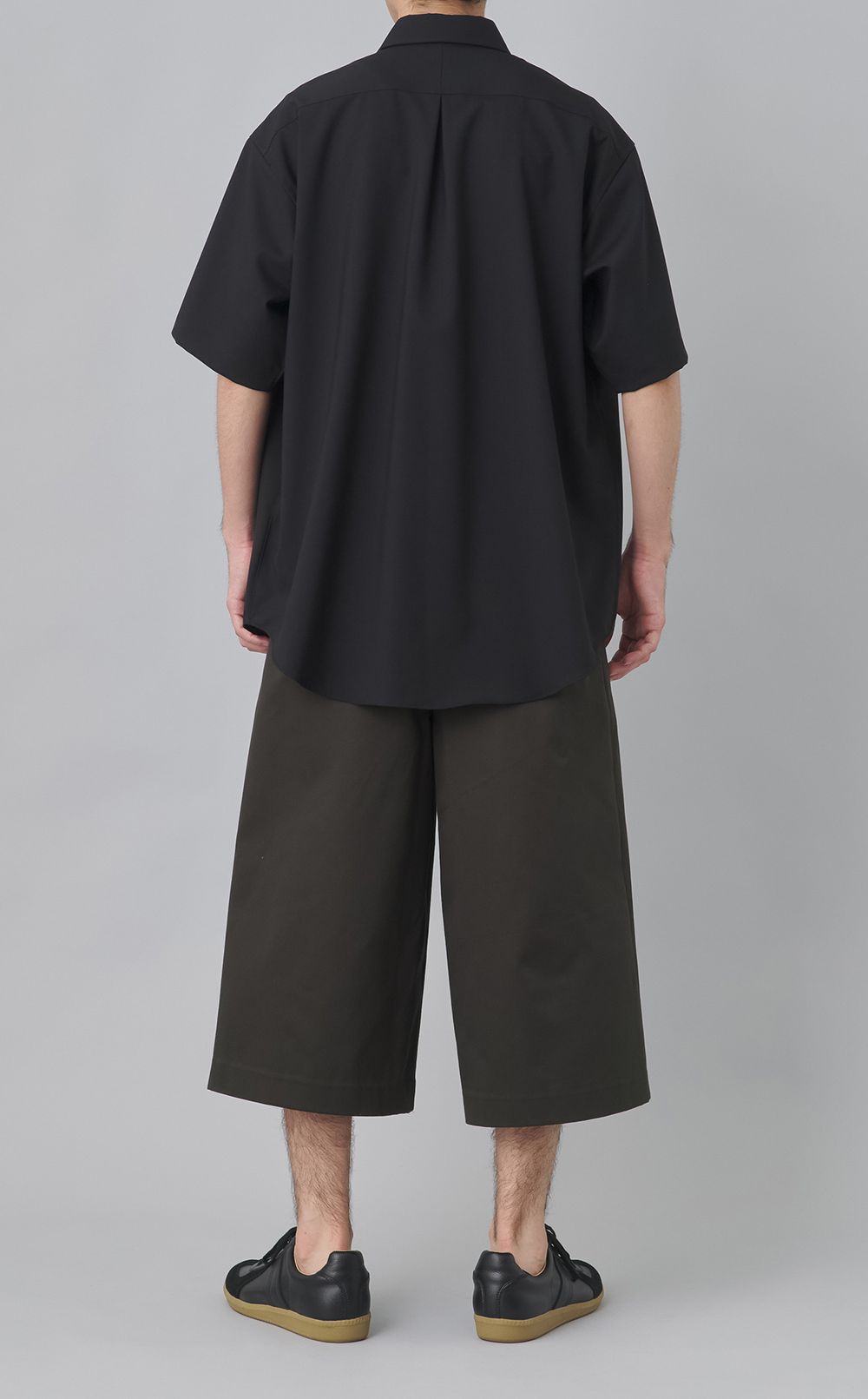 コンフォートフィットシャツ