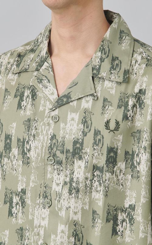 アブストラクトショートスリーブシャツ