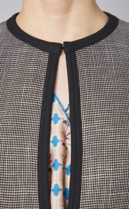 ノーカラークレリックジャケット