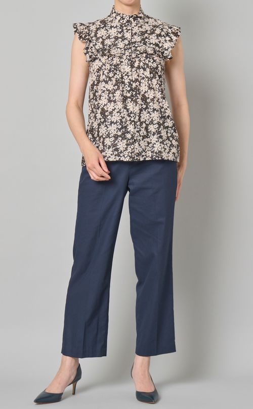 フリルノースリーブブラウス