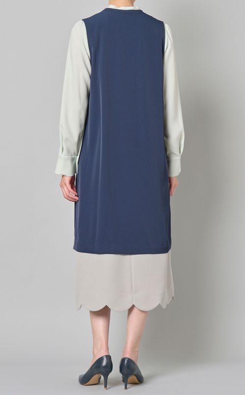 パール付Vネックロングジレ