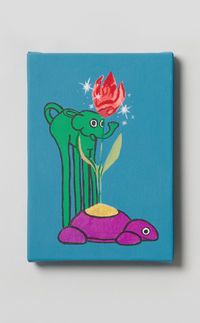 A vase and A tulip:03