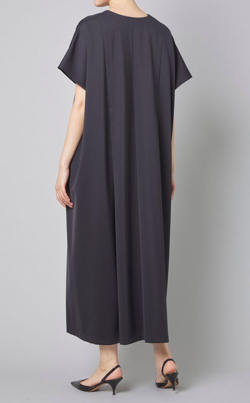 ダンボールVネックフレアワンピース