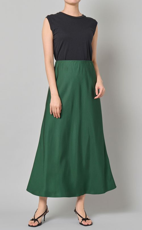 プレーンフレアミディスカート