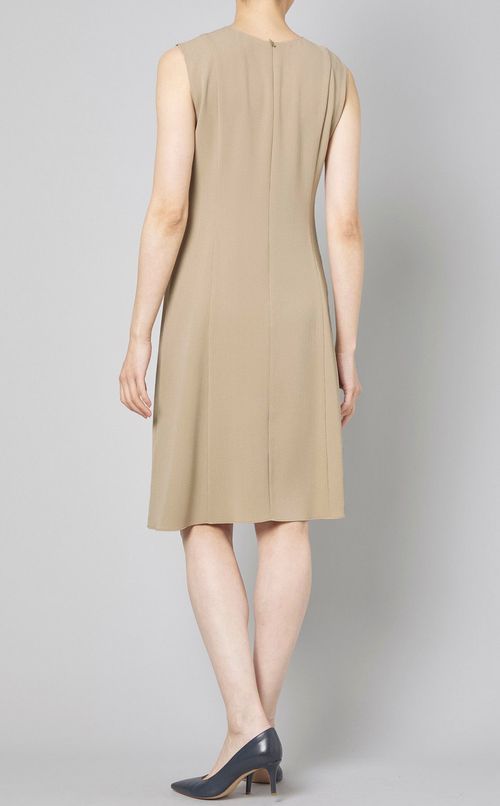 アシンメトリーヘムラインドレス