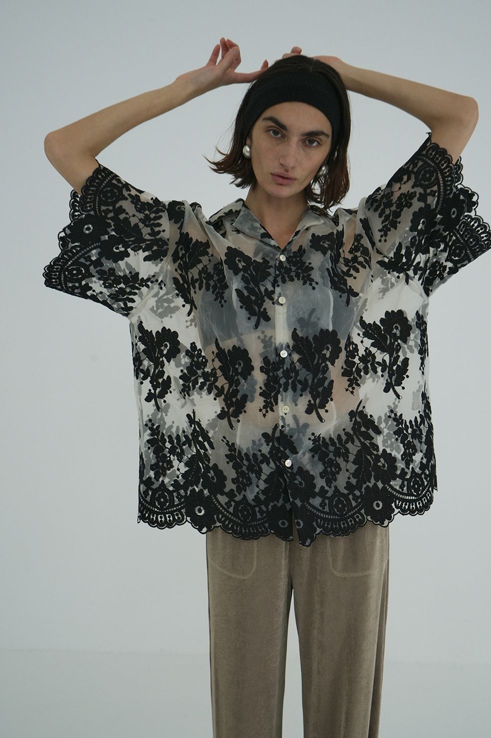 シアーフラワーレースシャツ
