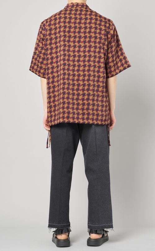 サテンプリントシャツ