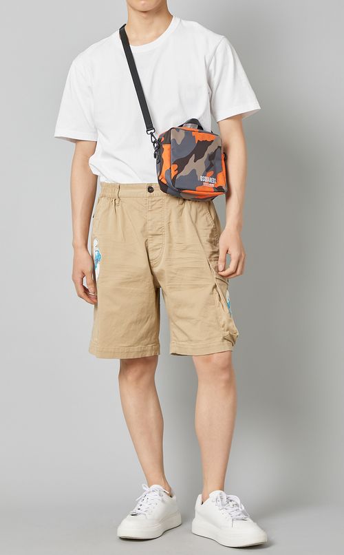 スクエアショルダーバッグ