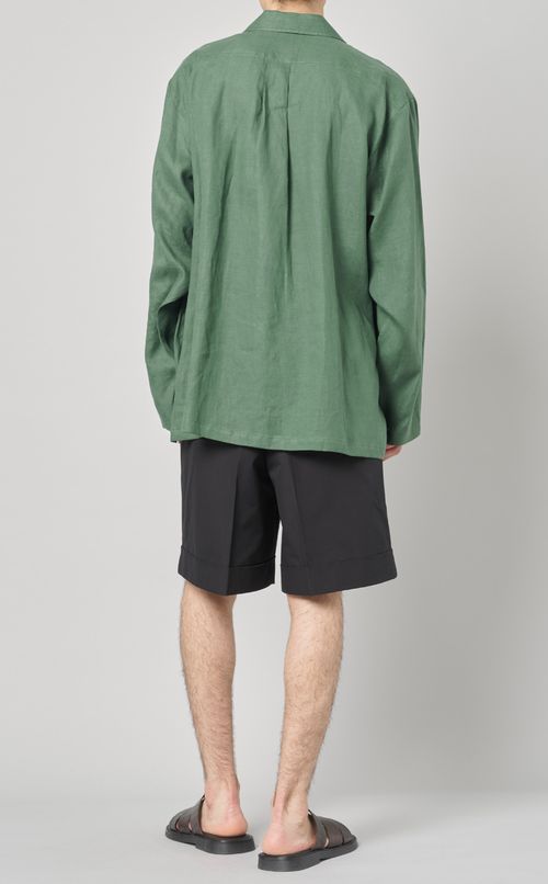 オープンカラーシャツ