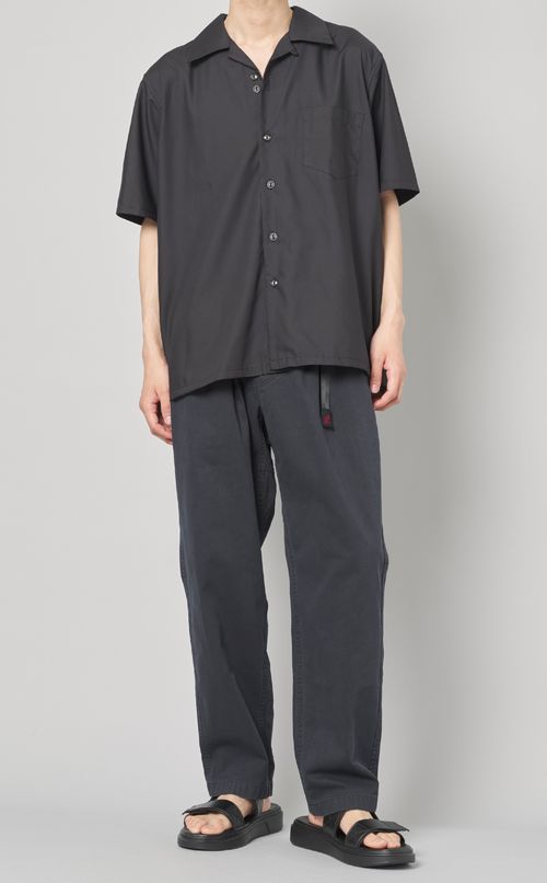 ポリエステルシャツ