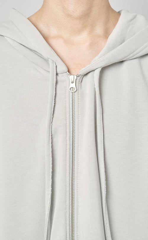 バックロゴプリントパーカー