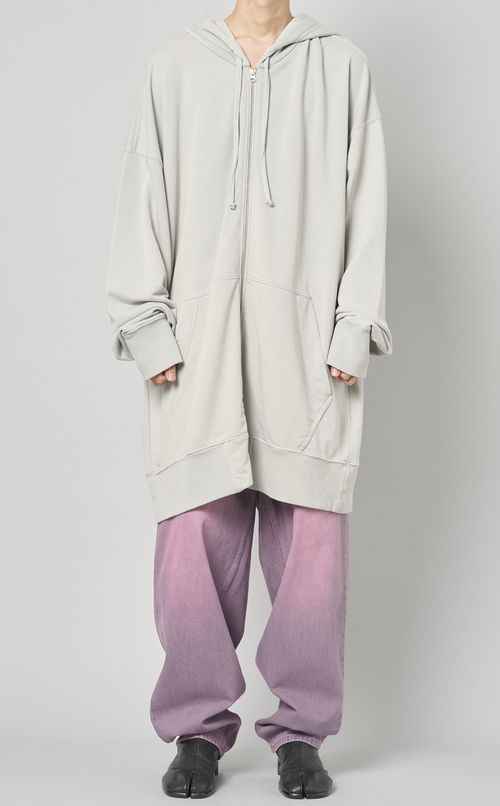 バックロゴプリントパーカー