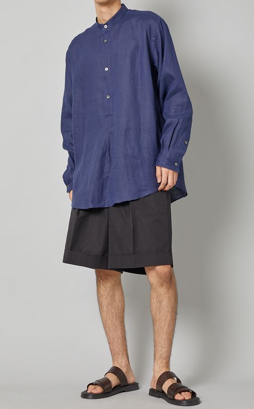 プルオーバーシャツ