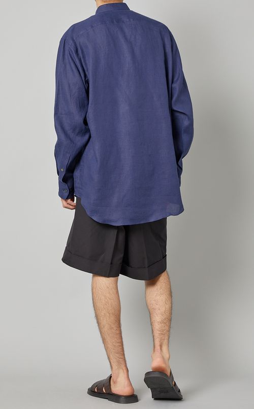 プルオーバーシャツ