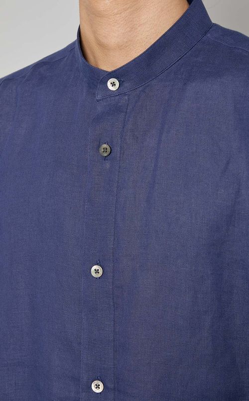 プルオーバーシャツ