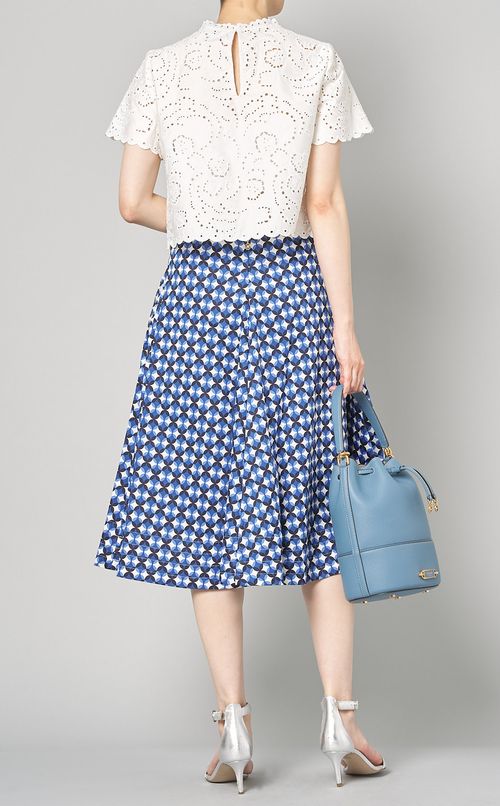 エンブロイダリーショートスリーブトップス