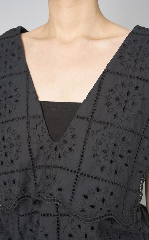 コットンカットワークレースブラウス