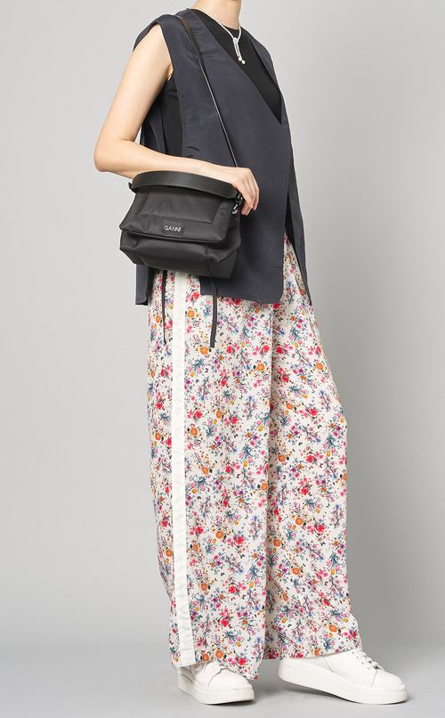 フラワープリントサイドラインパンツ