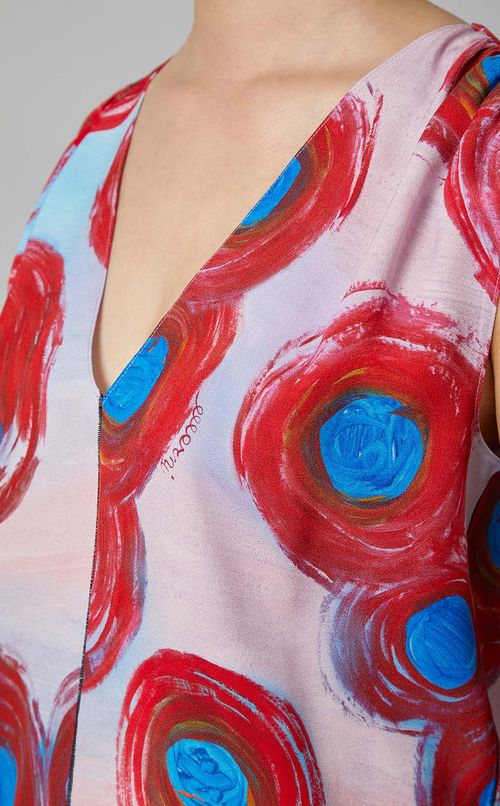 サークルプリントVネックブラウス