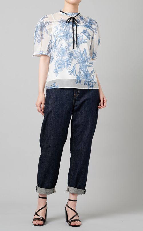 リボン付ボタニカルプリントブラウス