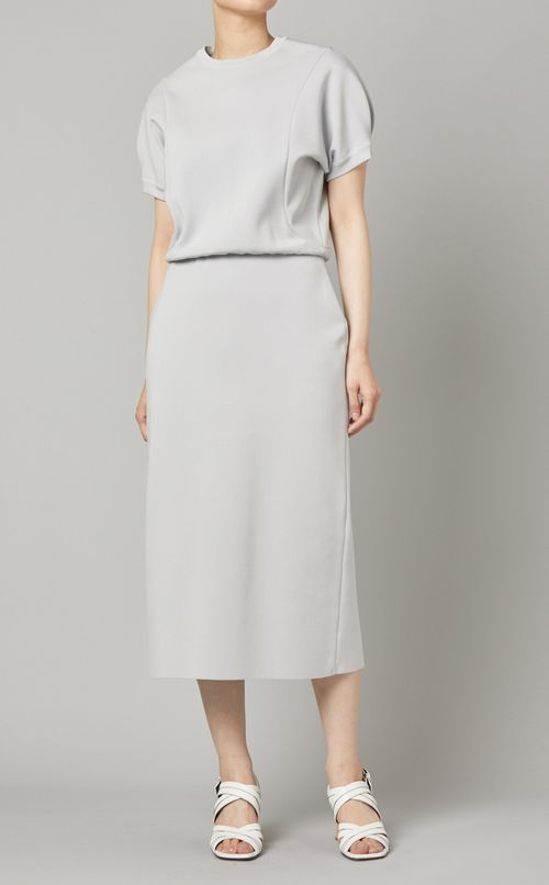 パフスリーブニットワンピース