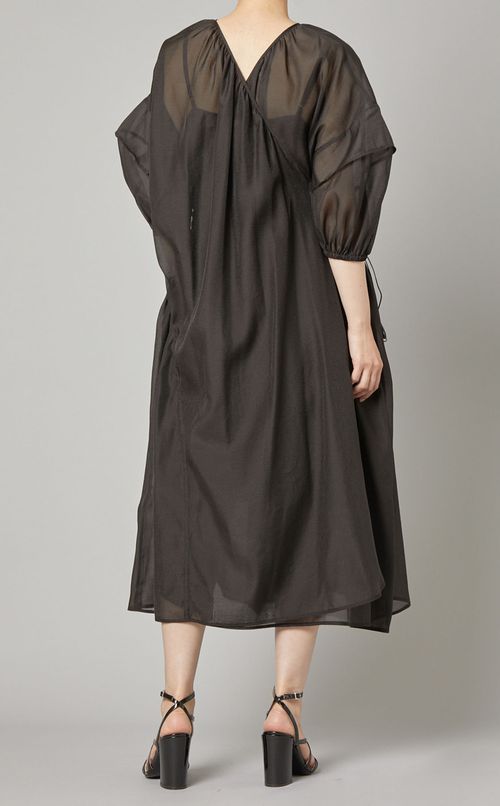 オーガンジーパフスリーブワンピース