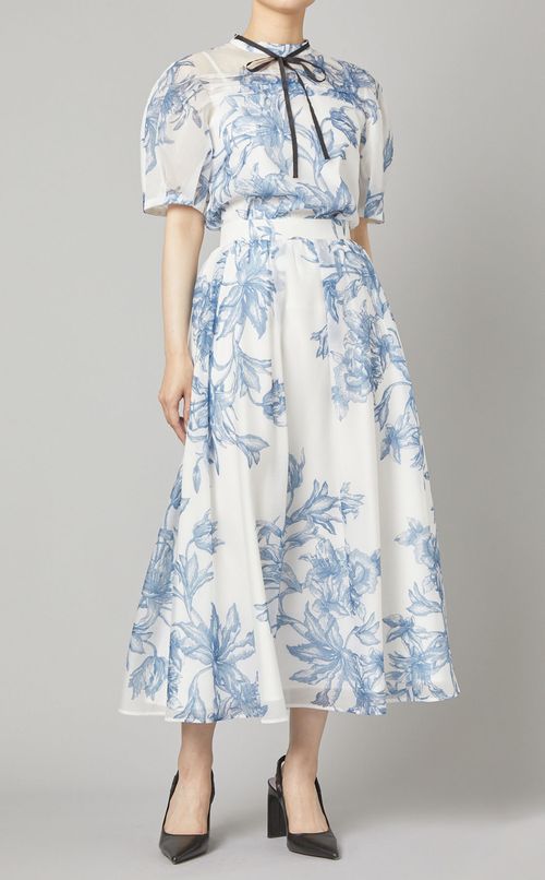 リボン付ボタニカルプリントブラウス