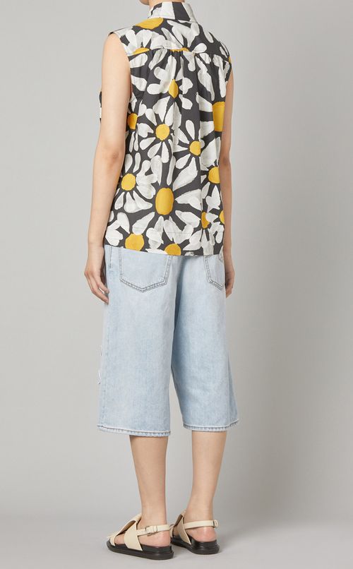 フラワープリントプルオーバーシャツ